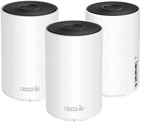 Three white and black network devices with 'deco' branding on a white background