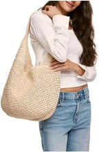 Women's Raffia Tote Bag – Handwoven Beige Paper Straw Summer Purse – Top Clasp Closure & Fully Lined Cotton Interior – Elegant Vacation Beach Bag & Everyday Shoulder Tote