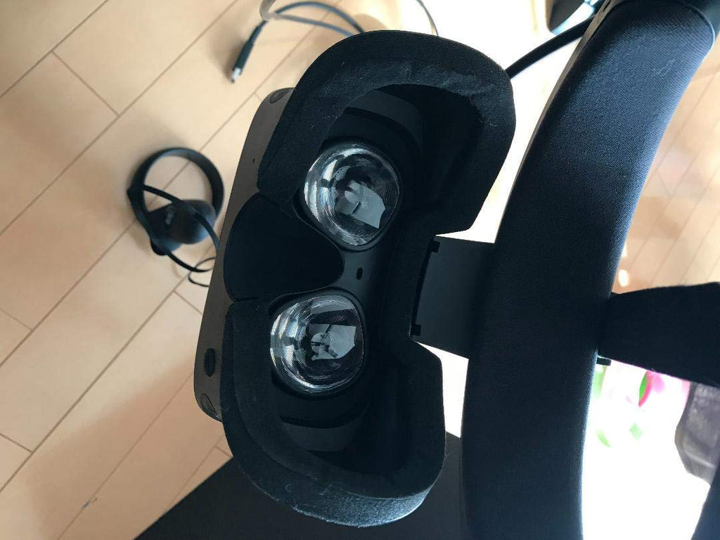 Oculus Rift S PC-Powered VR Gaming Headset [video game]