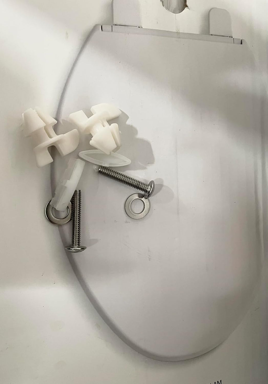 Kohler Layne quiet close elongated toilet seat