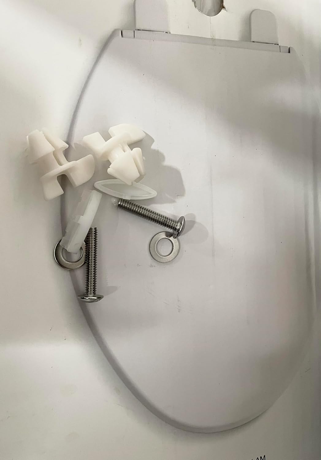 Kohler Layne quiet close elongated toilet seat