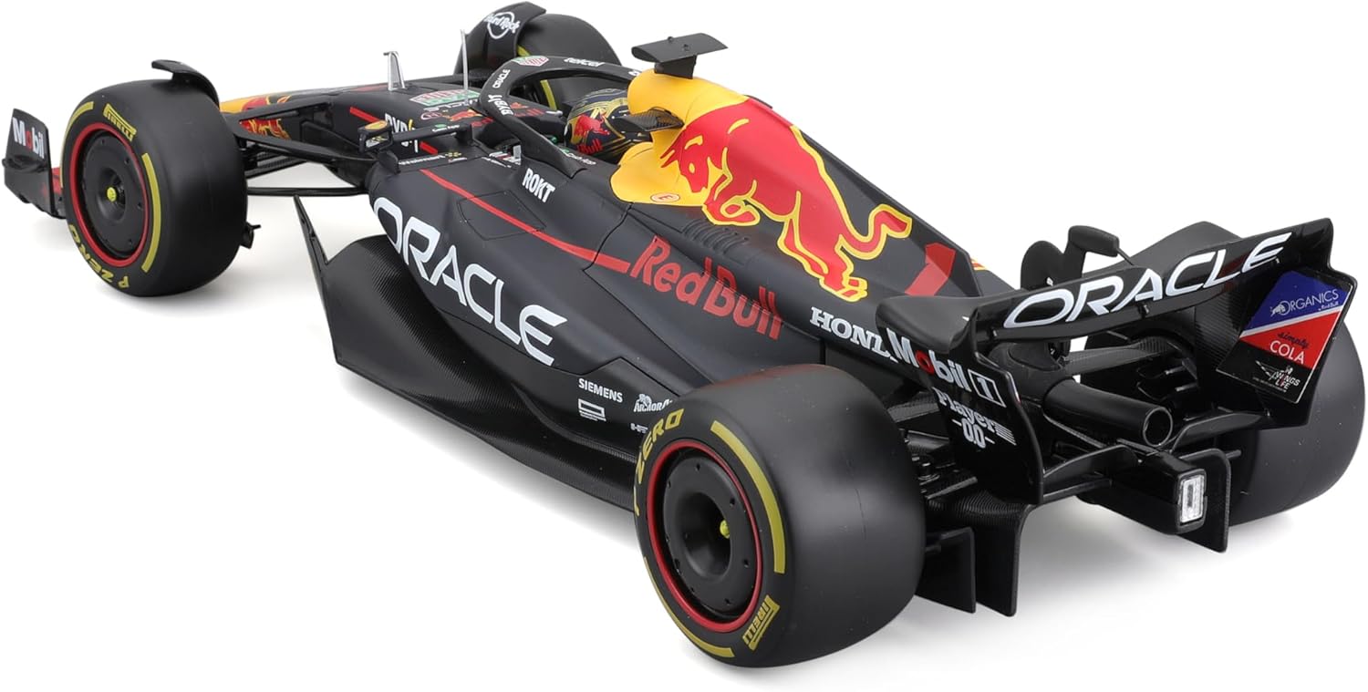 Bburago 1:18 Scale Formula Race Oracle Red Bull Racing RB19 (2023) Diecast Vehicle with Driver Helmet Verstappen #1