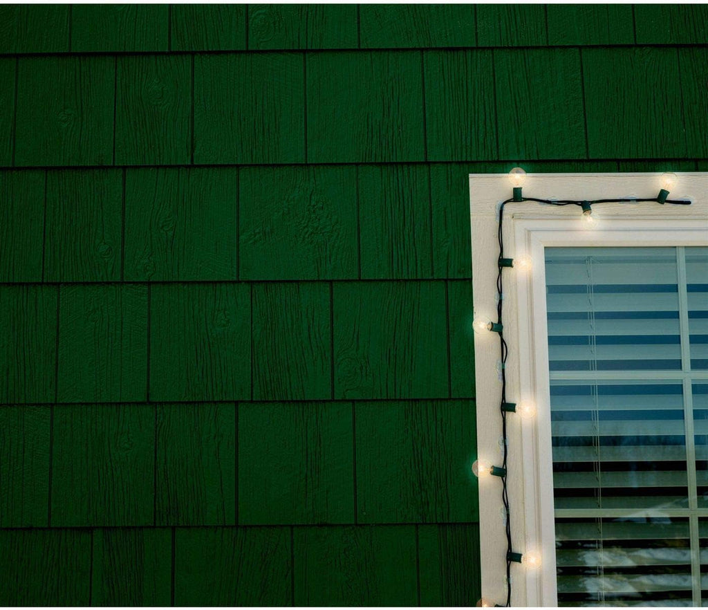 Command Indoor Outdoor Vinyl Light Clips with 46 Clips 50 Strips Hangs 80 ft